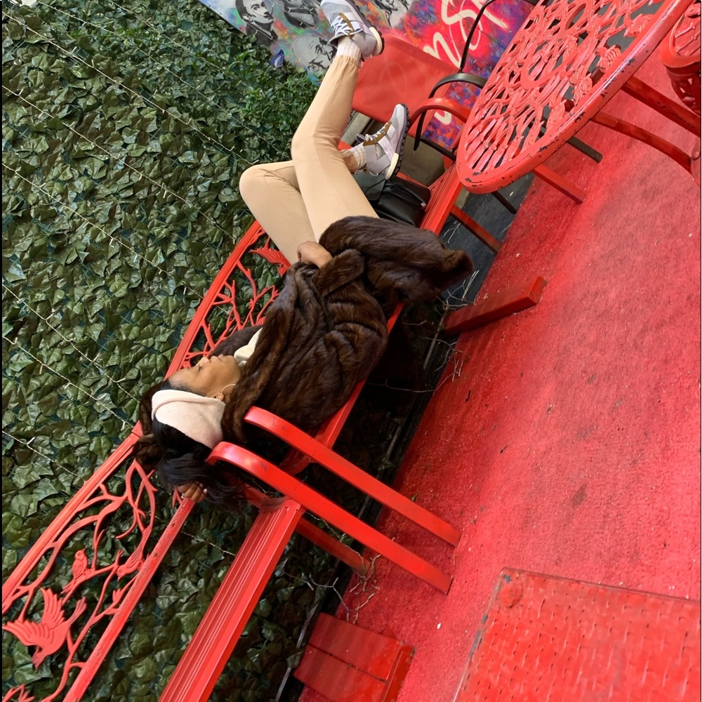 Meet your Posher, Andrea